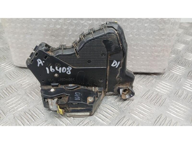 Recambio de cerradura puerta delantera izquierda para toyota auris active referencia OEM IAM 6904002210  A084219