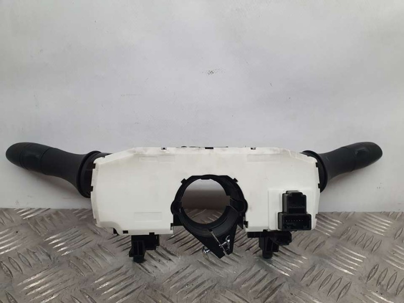Recambio de mando luces y limpia para nissan x-trail (t32) acenta referencia OEM IAM 18228SN1  