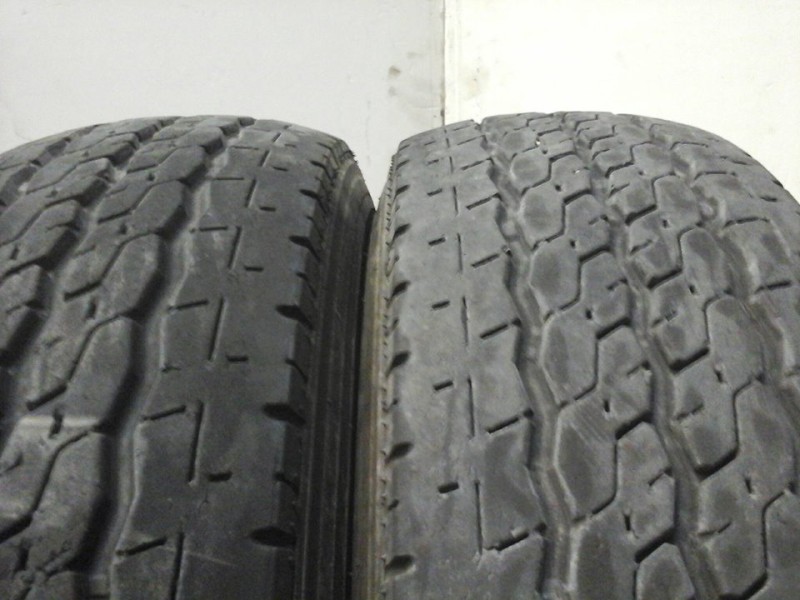 Recambio de neumatico pareja para neumaticos reutilizados - referencia OEM IAM 1857516C 185/75/16/C 104-102 R FIRESTONE