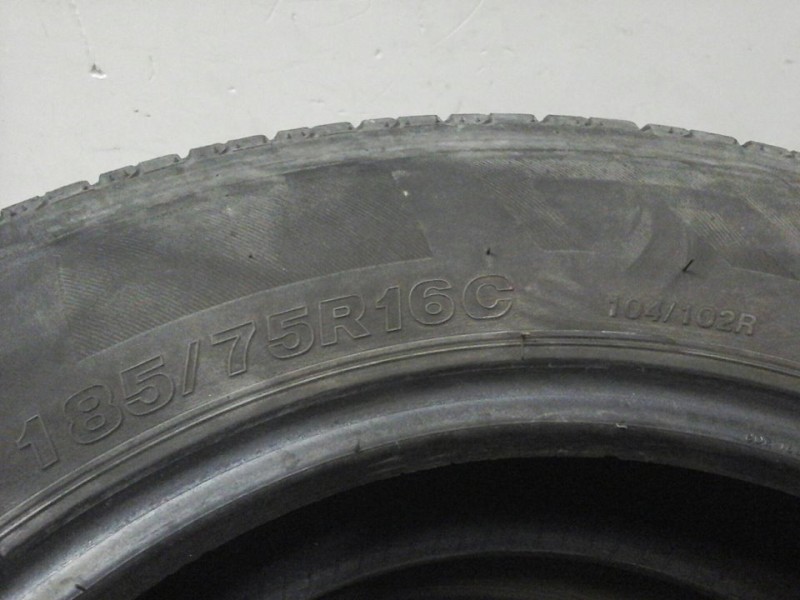 Recambio de neumatico pareja para neumaticos reutilizados - referencia OEM IAM 1857516C 185/75/16/C 104-102 R FIRESTONE