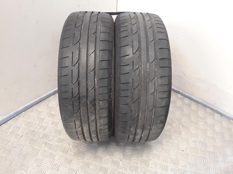 Recambio de neumatico pareja para neumaticos reutilizados - referencia OEM IAM 185551582V BRIDGESTONE 185/55/15/82V