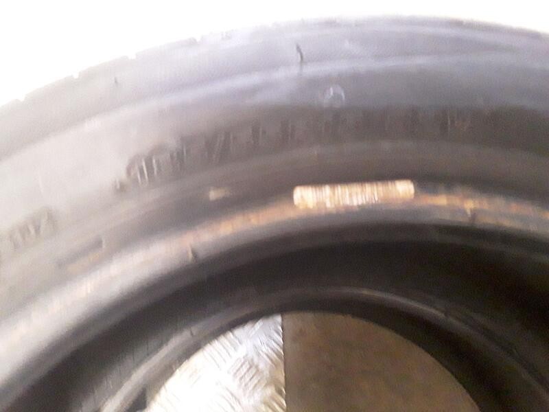 Recambio de neumatico pareja para neumaticos reutilizados - referencia OEM IAM 185551582V BRIDGESTONE 185/55/15/82V