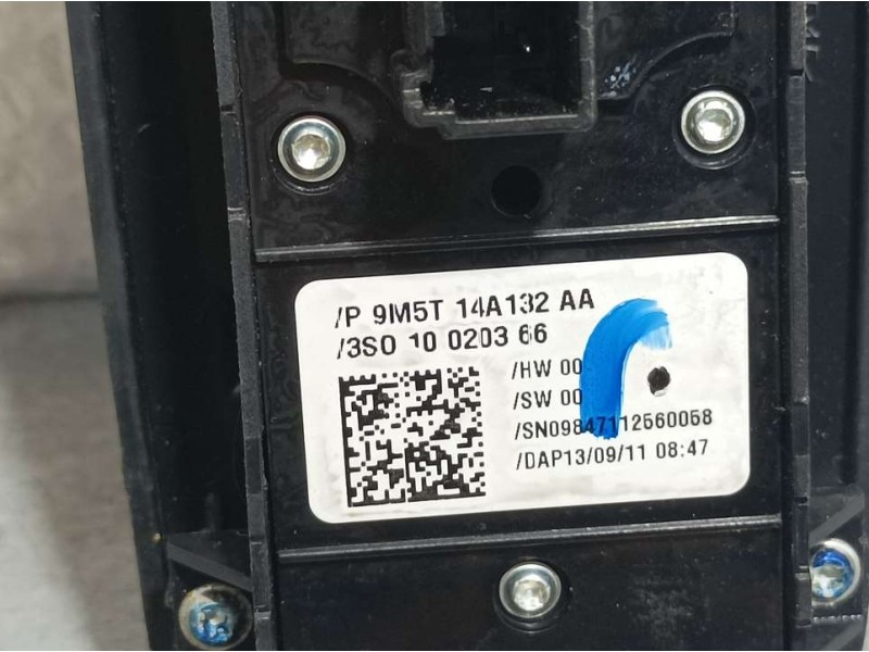 Recambio de mando elevalunas delantero izquierdo para ford kuga (cbv) titanium referencia OEM IAM 1547152  C/ MANDO RETROVISOR T