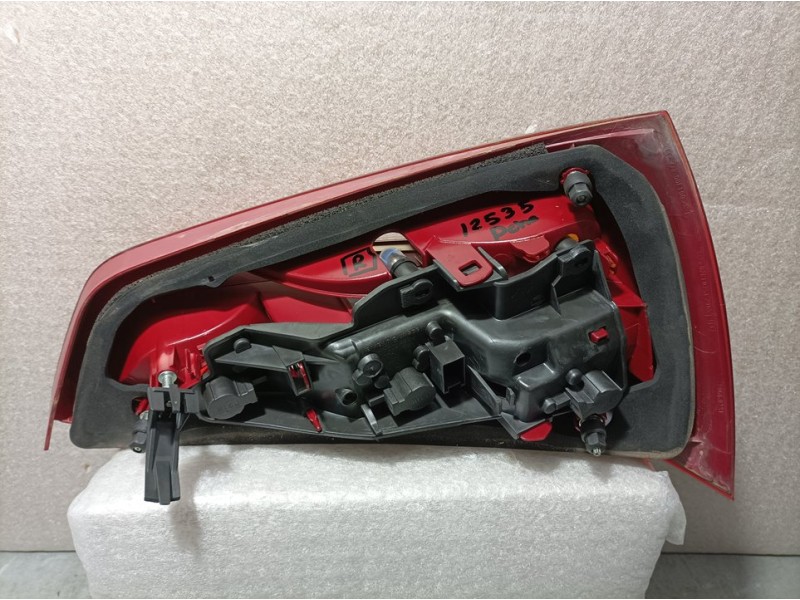 Recambio de piloto trasero izquierdo para audi a1 (8x) ambition referencia OEM IAM   ROZADO