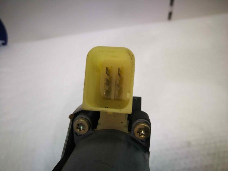 Recambio de elevalunas delantero derecho para volvo s60 berlina 2.4 t / 2.5 t referencia OEM IAM  101354 CLAV 6 PINS