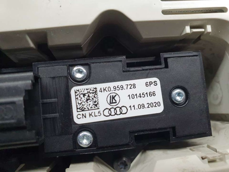 Recambio de luz interior para audi a3 sedan (8ys) 35 tdi s line referencia OEM IAM 8Y0947135H  DELANTERA