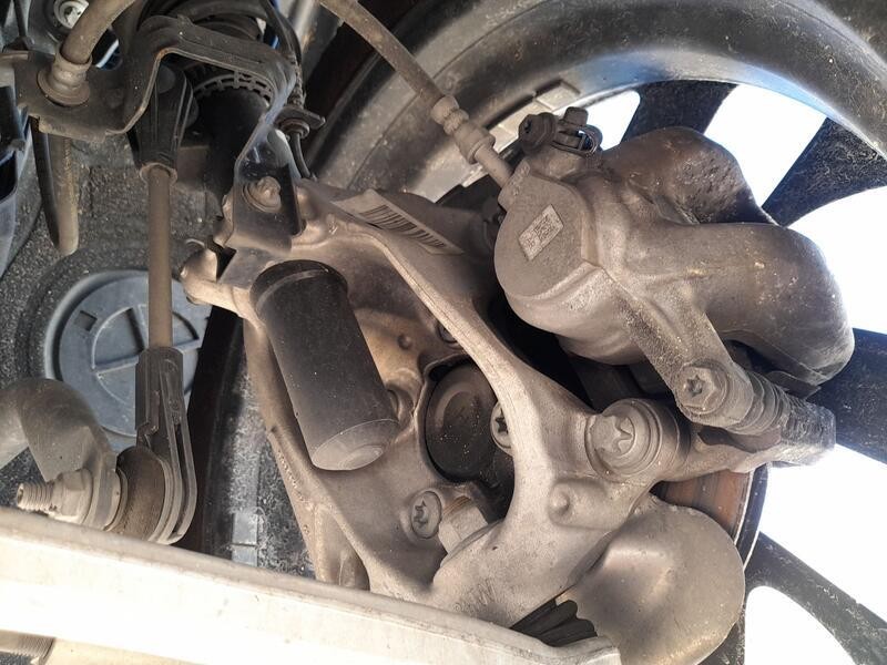 Recambio de mangueta delantera derecha para bmw i3 (i01) electric referencia OEM IAM 31216852160  