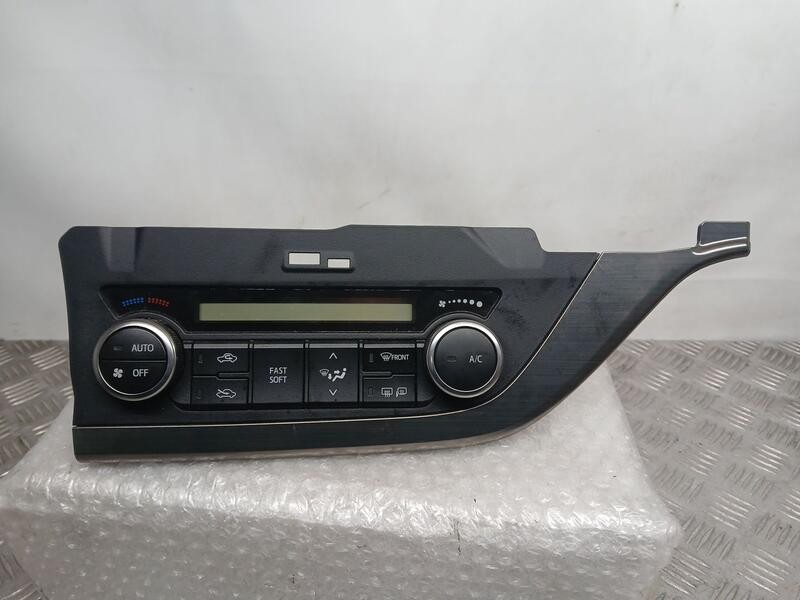 Recambio de mando climatizador para toyota auris active referencia OEM IAM 5590002380  6984F46A