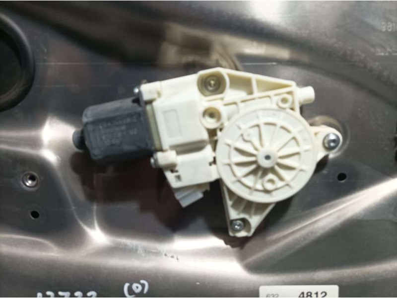 Recambio de elevalunas delantero izquierdo para mercedes-benz clase c (w204) lim. c 200 cdi blueefficiency (204.001) referencia 