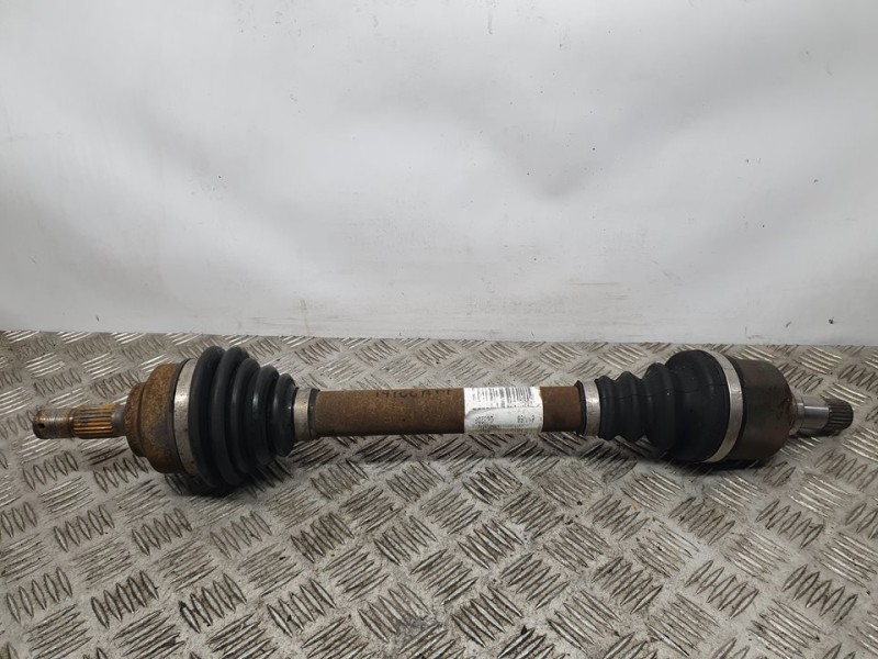 Recambio de transmision delantera izquierda para peugeot 3008 premium referencia OEM IAM 9684135380  