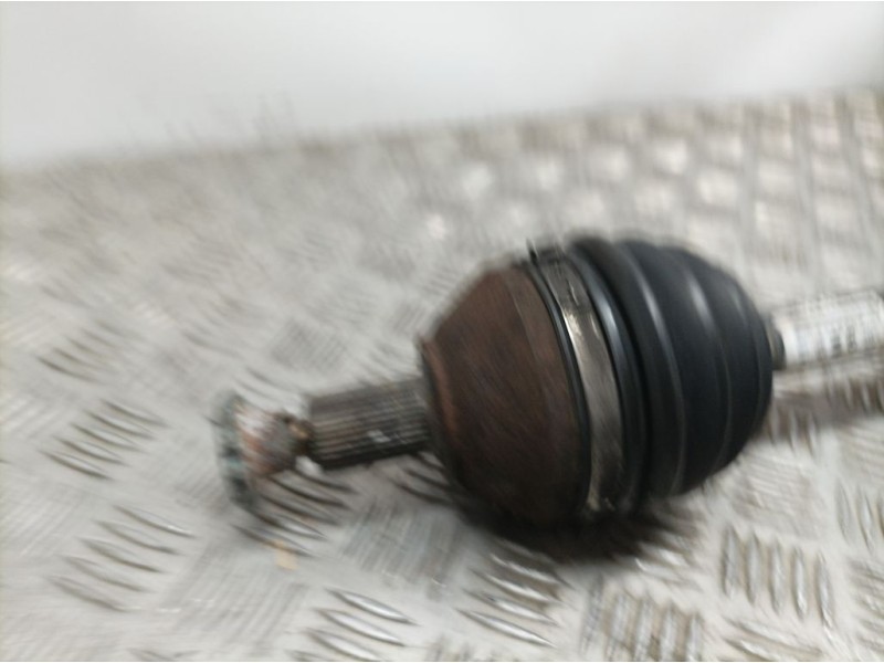 Recambio de transmision delantera izquierda para audi a1 (8x) ambition referencia OEM IAM 6R0407761K  