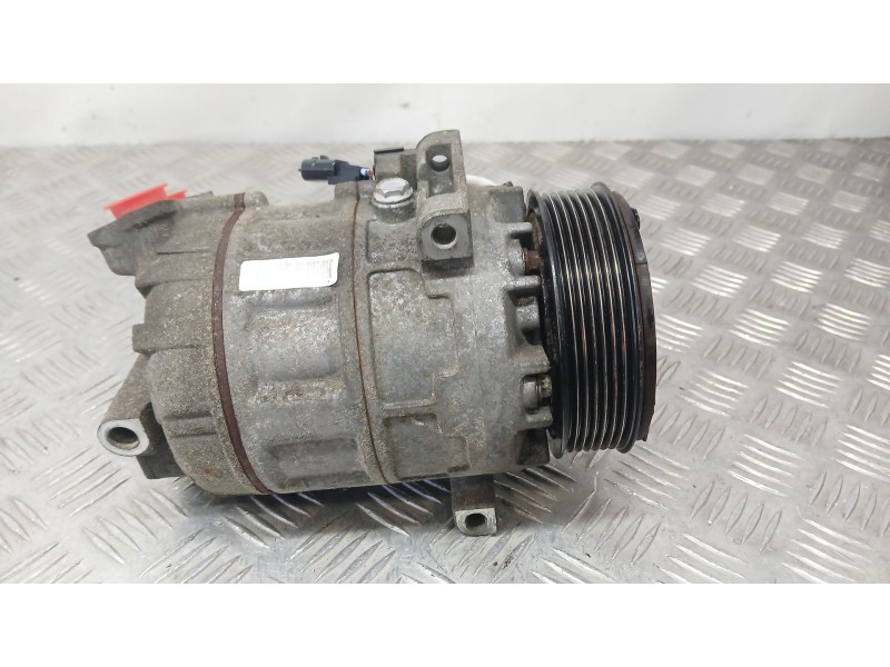 Recambio de compresor aire acondicionado para opel vivaro a furgoneta (x83) 2.0 cdti (f7) referencia OEM IAM 8200454172E VALEO Z
