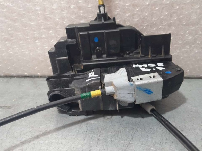 Recambio de cerradura puerta delantera derecha para nissan pulsar (c13) acenta referencia OEM IAM 805003ZL0A  3 PINES