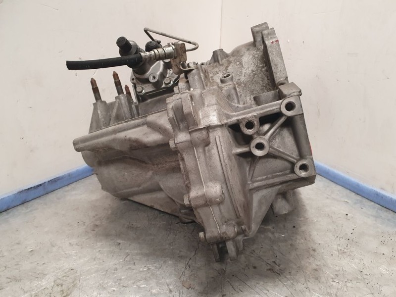 Recambio de caja cambios para mitsubishi asx (ga0w) challenge 2wd referencia OEM IAM F5M431VZR  5VELOCIDADES