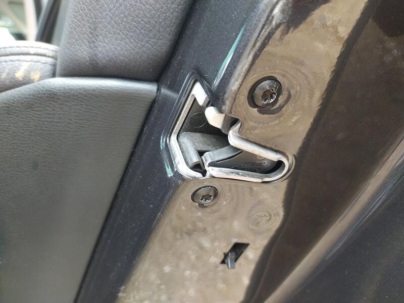 Recambio de cerradura puerta trasera derecha para bmw x5 (f15) xdrive 40d referencia OEM IAM 51207419842  