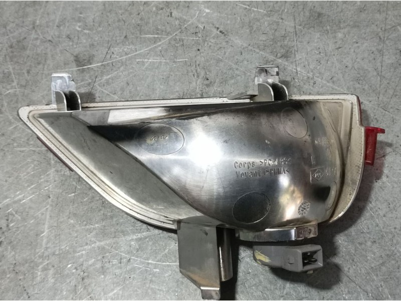 Recambio de piloto trasero izquierdo paragolpes para dacia sandero essential referencia OEM IAM 265659019R  NIEBLA