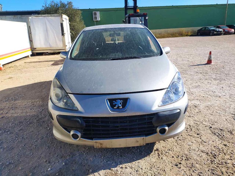 peugeot 307 berlina (s2) del año 2007