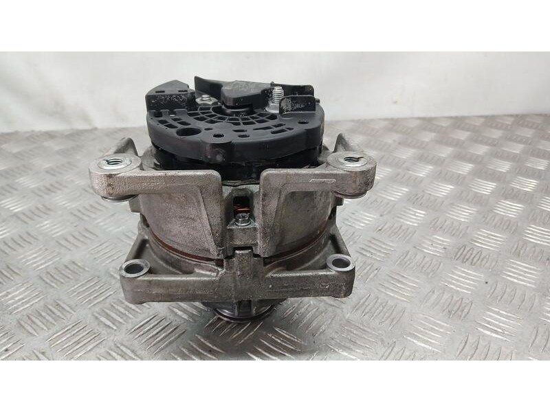 Recambio de alternador para opel astra gtc enjoy referencia OEM IAM 24447429 BOSCH 0124425005