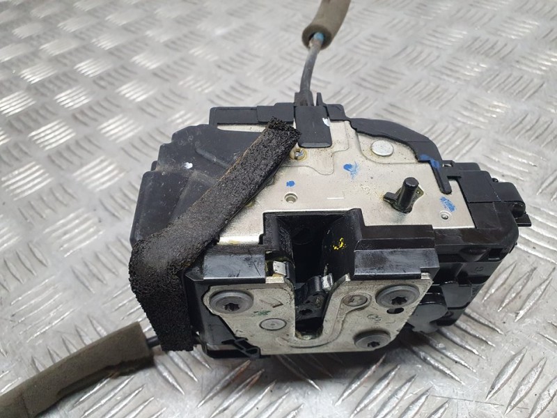 Recambio de cerradura puerta trasera izquierda para nissan pulsar (c13) acenta referencia OEM IAM SIN REF  3 PINES