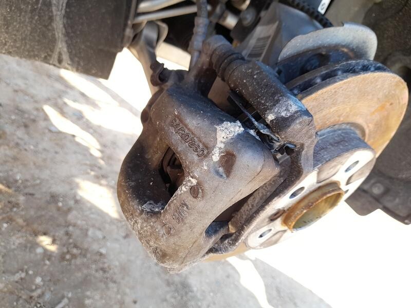 Recambio de pinza freno delantera derecha para bmw i3 (i01) electric referencia OEM IAM 34116860270  