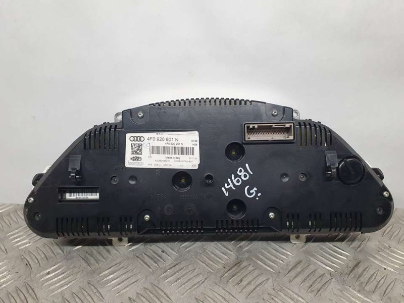Recambio de cuadro instrumentos para audi a6 avant (4f2) 2.7 tdi quattro referencia OEM IAM 4F0920901N 503002320201 MAGNETI MARE