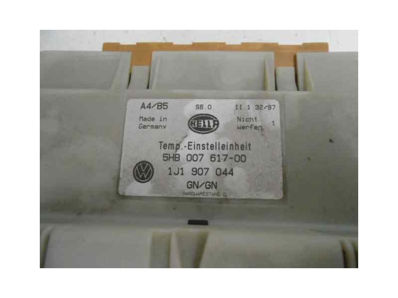 Recambio de mando climatizador para volkswagen passat berlina (3b2) berlina referencia OEM IAM 5HB00761700 1J1907044 HELLA