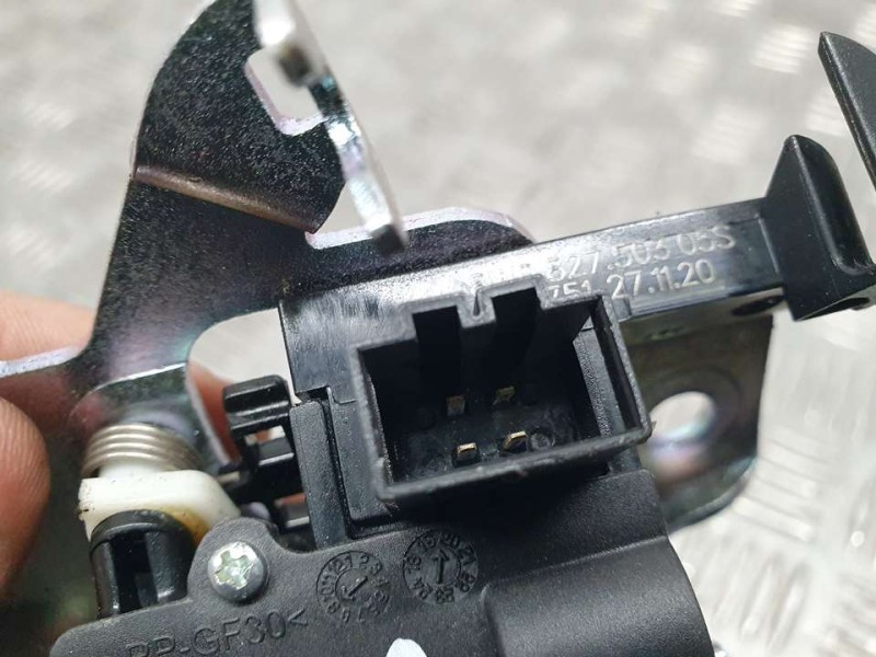 Recambio de cerradura maletero / porton para audi a3 sedan (8ys) 35 tdi s line referencia OEM IAM 8W0827503  4 PINES