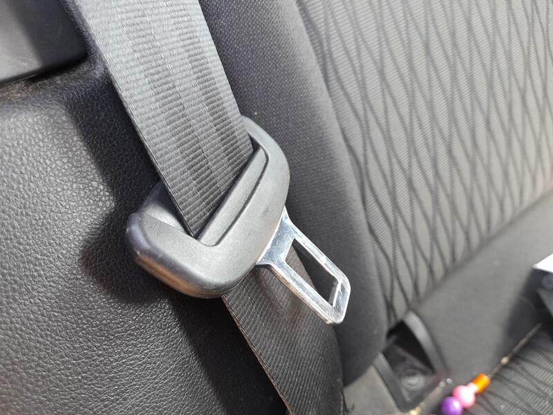 Recambio de cinturon seguridad trasero derecho para seat leon st (5f8) 1.4 tsi referencia OEM IAM 5F0857805C  