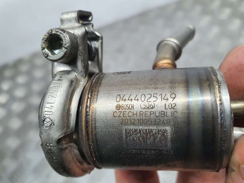 Recambio de inyector adblue para audi a3 sedan (8ys) 35 tdi s line referencia OEM IAM 05L131113J 0444025149 BOSCH