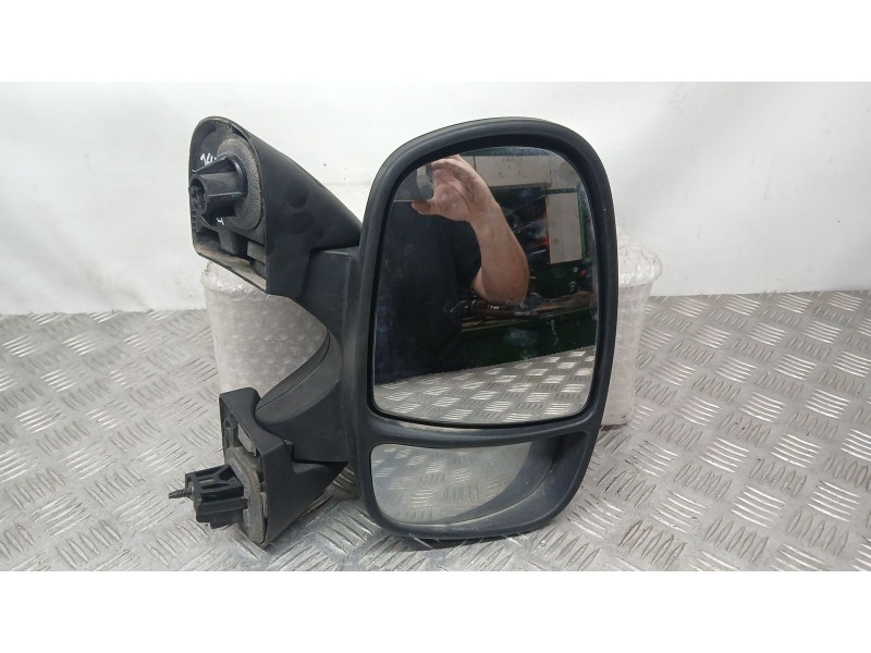 Recambio de retrovisor derecho para opel vivaro a furgoneta (x83) 2.0 cdti (f7) referencia OEM IAM 93161125 ELECTRICO ROZADO 