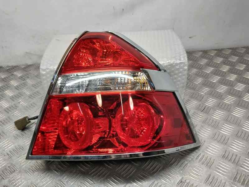 Recambio de piloto trasero derecho para chevrolet aveo lt referencia OEM IAM 96650615  CROMADO TOCADO Y ROZADO