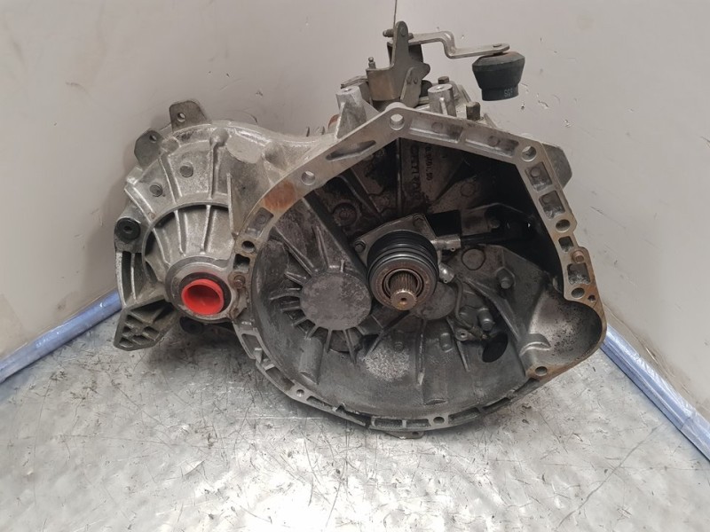 Recambio de caja cambios para chrysler pt cruiser (pt) 2.2 crd classic referencia OEM IAM P04668909AD TCG351100005 5VELOCIDADES