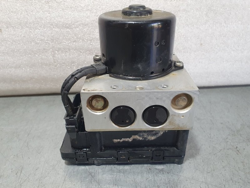 Recambio de abs para kia clarus 2.0 glx berlina referencia OEM IAM 10020401374 ATE 