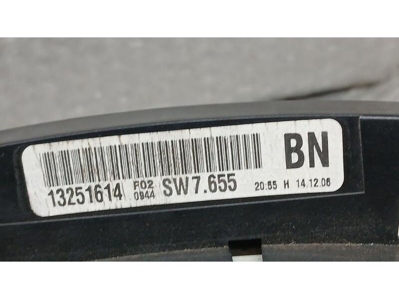 Recambio de cuadro instrumentos para opel astra gtc enjoy referencia OEM IAM 13251614 SIEMENS VDO 