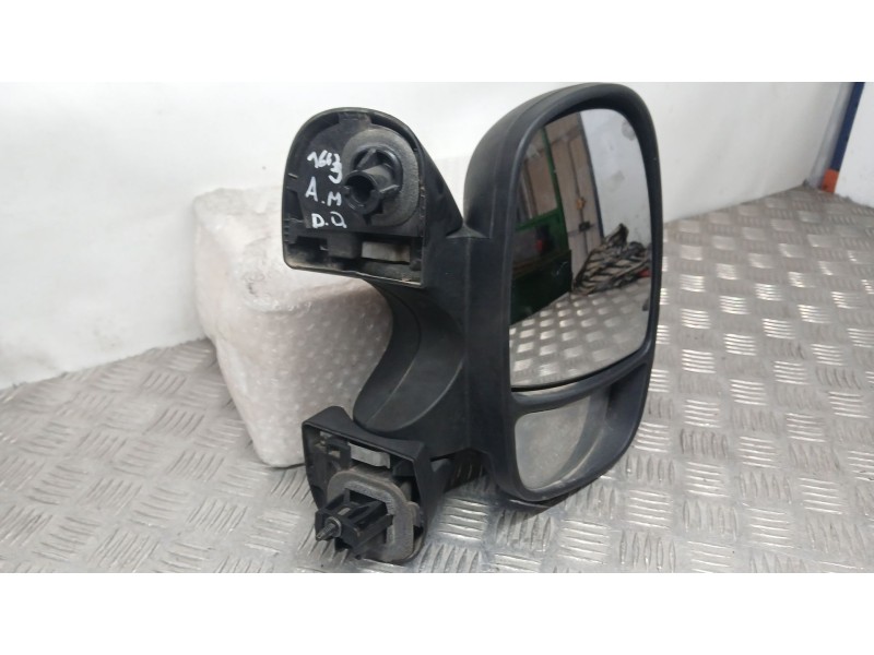 Recambio de retrovisor derecho para opel vivaro a furgoneta (x83) 2.0 cdti (f7) referencia OEM IAM 93161125 ELECTRICO ROZADO 
