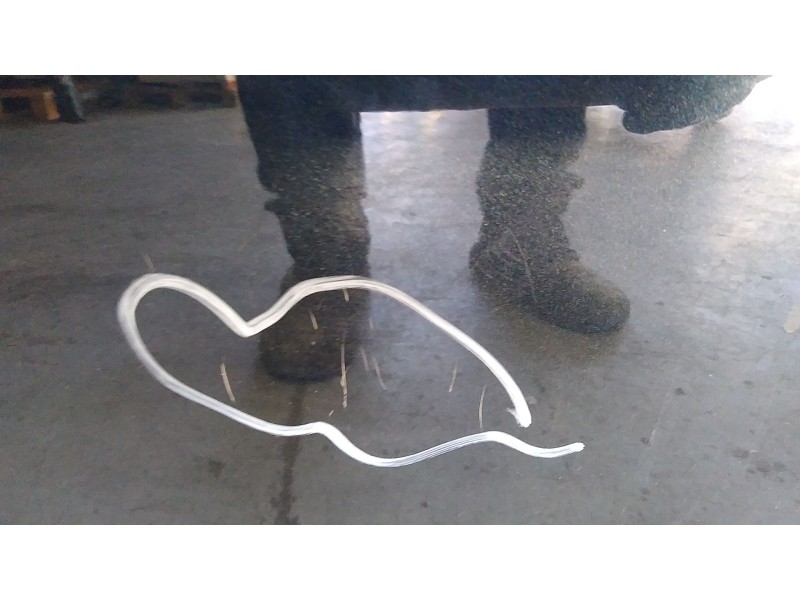 Recambio de puerta trasera izquierda para toyota auris active referencia OEM IAM 6700402380  