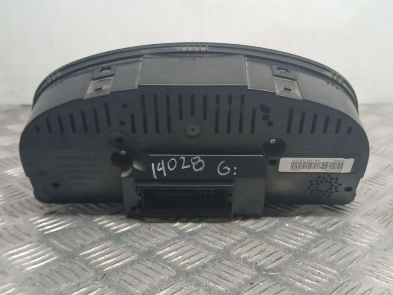 Recambio de cuadro instrumentos para volkswagen caddy ka/kb (2k) furg. referencia OEM IAM 1T09+20864A 110080378003 VDO
