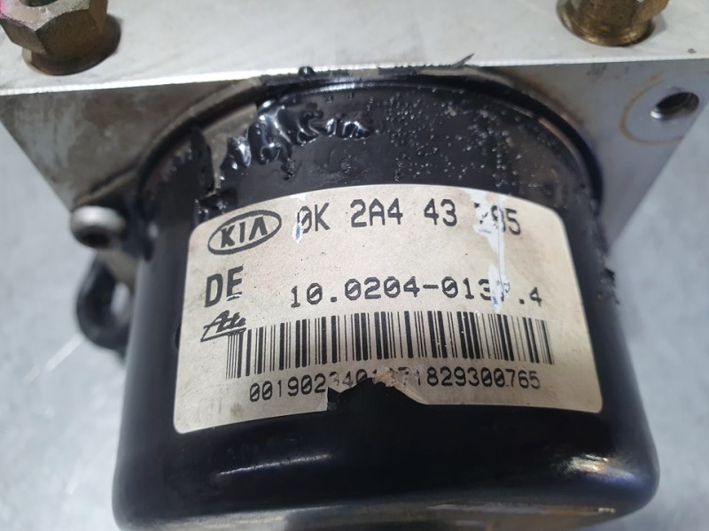 Recambio de abs para kia clarus 2.0 glx berlina referencia OEM IAM 10020401374 ATE 