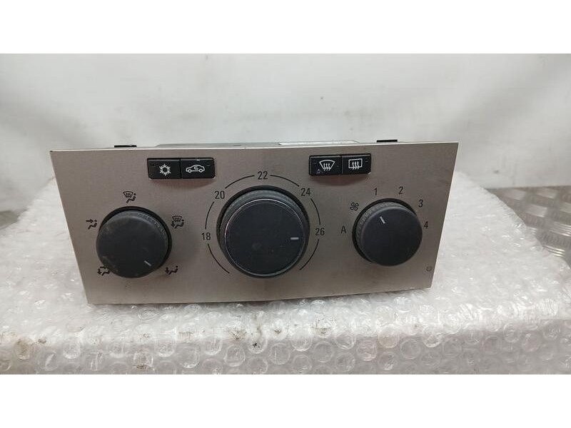 Recambio de mando calefaccion / aire acondicionado para opel astra gtc enjoy referencia OEM IAM 13247811  90151366