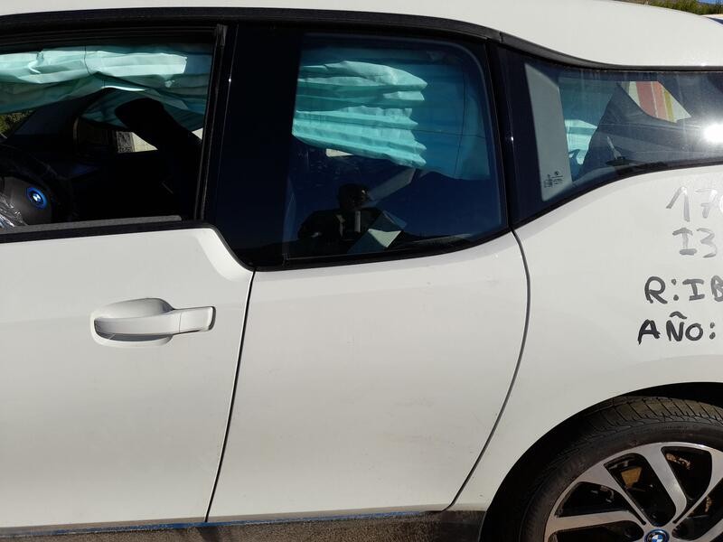 Recambio de puerta trasera izquierda para bmw i3 (i01) electric referencia OEM IAM 51007427335  