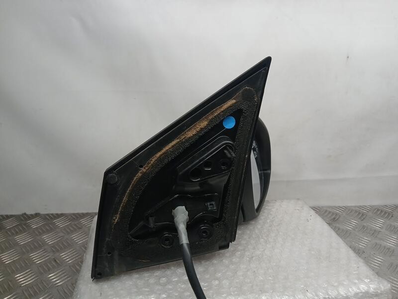 Recambio de retrovisor derecho para toyota auris active referencia OEM IAM 8791002640  