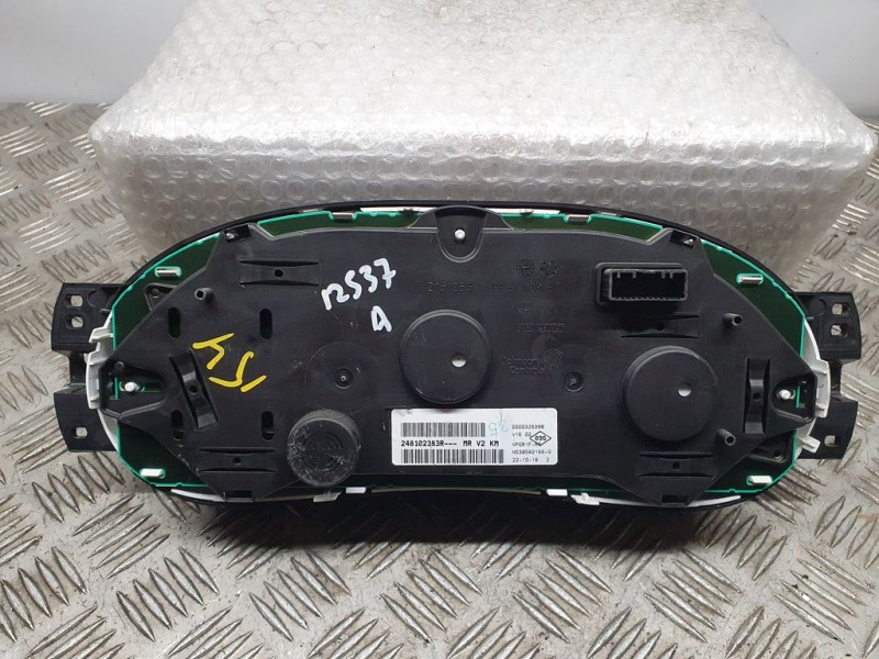 Recambio de cuadro instrumentos para dacia sandero stepway referencia OEM IAM 248102383R NS38582166G 