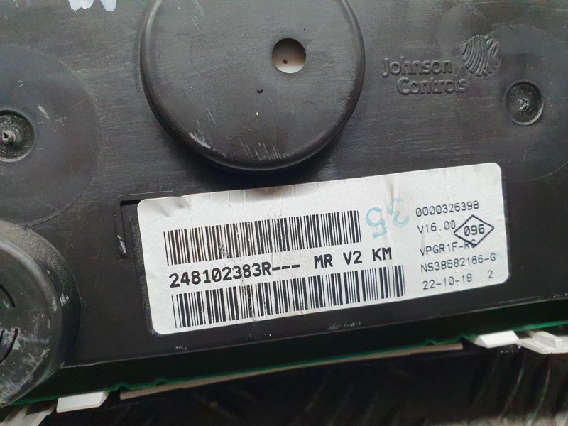 Recambio de cuadro instrumentos para dacia sandero stepway referencia OEM IAM 248102383R NS38582166G 