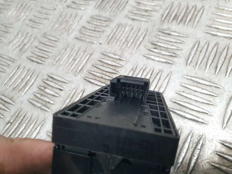 Recambio de mando elevalunas delantero izquierdo para audi a6 avant (4f2) 2.7 tdi quattro referencia OEM IAM 4F0959851G  