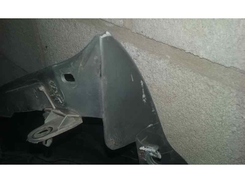 Recambio de aleta delantera derecha para renault clio ii fase ii (b/cb0) authentique referencia OEM IAM   TOCADA