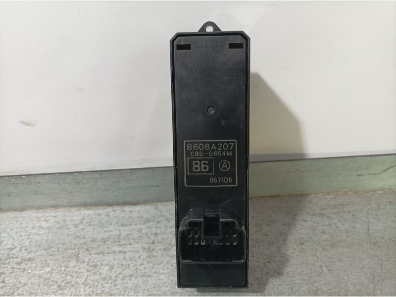 Recambio de mando elevalunas delantero izquierdo para mitsubishi asx (ga0w) challenge 2wd referencia OEM IAM 8608A207 C8DD654M 
