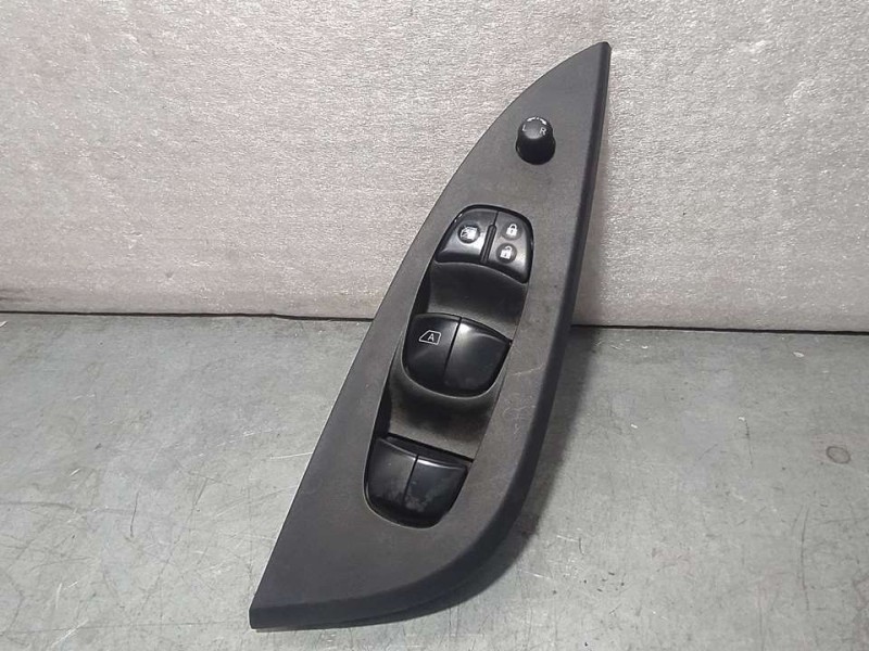Recambio de mando elevalunas delantero izquierdo para nissan pulsar (c13) acenta referencia OEM IAM 254013ZL1A  