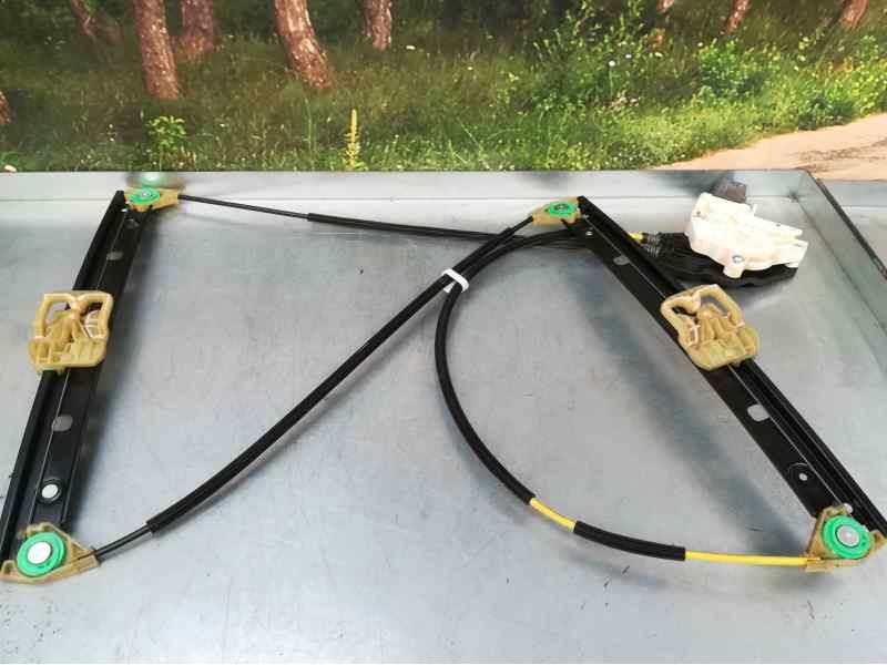 Recambio de elevalunas delantero derecho para audi a1 (8xk) attraction referencia OEM IAM 8X3837462A 2 PINS BROSE