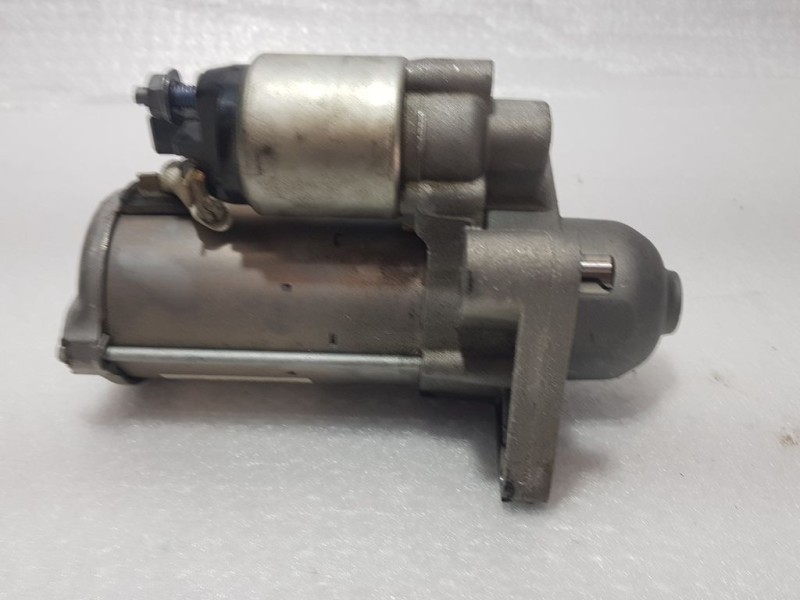Recambio de motor arranque para peugeot 208 (p2) allure referencia OEM IAM 9830507480 0001179031 BOSCH