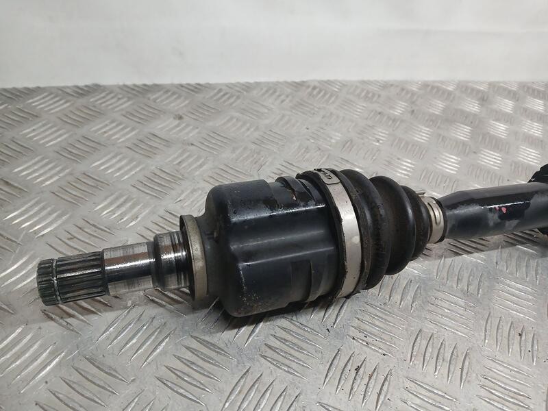 Recambio de transmision delantera derecha para toyota auris active referencia OEM IAM 434100F090  